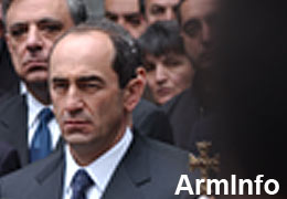 Роберт Кочарян поздравил Сержа Саргсяна с избранием и назначением на посту премьера Армении