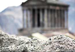 Construction debris from cafe near Garni Temple delivered to building of Culture Ministry