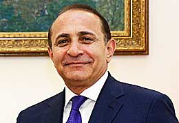 Prime Minister of Armenia charges postponing inventory requirements for small business till Feb 1 2015