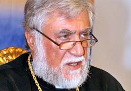 Catholicos of Great House of Cilicia brings relics of Armenian Genocide martyrs to Armenia
