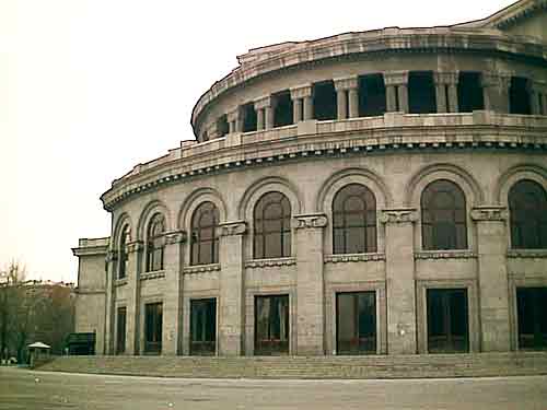 National Opera and Ballet Theater is ready to open its doors after technical re-equipment