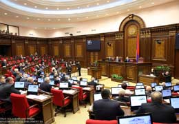 Парламент Армении во втором чтении одобрил проект поправок и дополнений в ИК