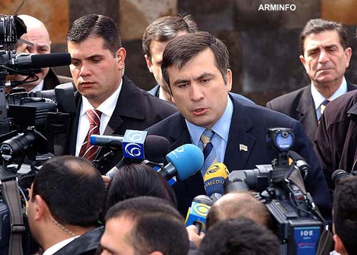 М.Саакашвили: События в Армении, где молодежь была в первых рядах борьбы с олигархами, создали большой настрой протеста в Грузии