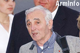 Charles Aznavour hospitalized
