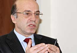 Tatul Manaseryan: Armenia must not cherish hopes that EEU membership will give it more investments