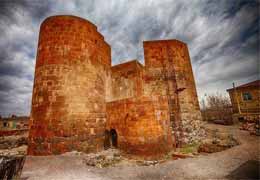 Archaeologists discover a medieval throne room in Armenia 