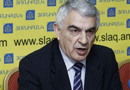 Babloyan: Karabakh conflict should be settled in a peaceful way 