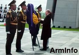 Presidents of Russia, France, Serbia, and Cyprus arrive at Armenian Genocide Memorial in Yerevan
