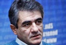Аналитик: Тезис властей Армении "нация-армия-церковь" - новое воплощение практики подавления воли граждан
