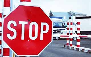 Traffic of trucks from Russia closed on Upper Lars checkpoint