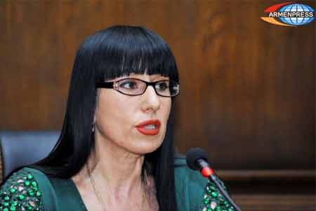 Наира Зограбян обвинила блок "Мой шаг" в связях с прошлыми властями Армении