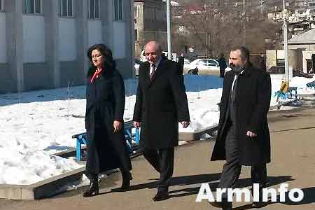 Руководство Нагорного Карабаха проводит встречи с представителями зарубежных делегаций, осуществляющих мониторинг за ходом конституционных реформ