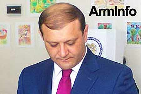 Yerevan Mayor resigns 
