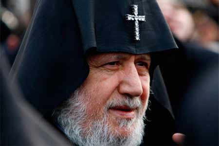 Garegin II calls on sons of Armenia to show respect and condescension  towards each other