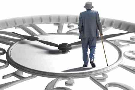 Тигран Авинян призвал продовольственные магазины установить специальные часы работы для пожилых покупателей