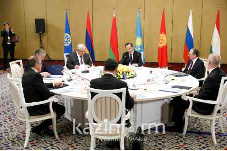 В Москве послы стран ОДКБ обсудили с Лавровым шаги по укреплению всестороннего взаимодействия в период председательства РФ в Организации