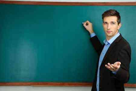 Министерство образования и науки планирует с сентября повысить зарплаты учителям