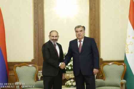 Эмомали Рахмон особо поприветствовал премьер-министра Армении, который впервые принимает участие в СГГ СНГ