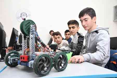 При поддержке Фонда «Степан Гишян» учащиеся приграничного села Мовсес станут заниматься робототехникой