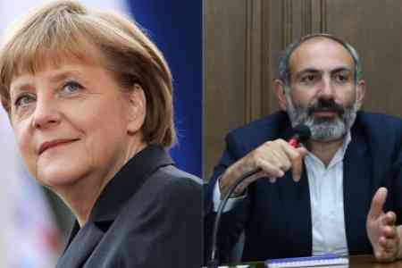 Меркель: В карабахском урегулировании необходимо от слов перейти к делу