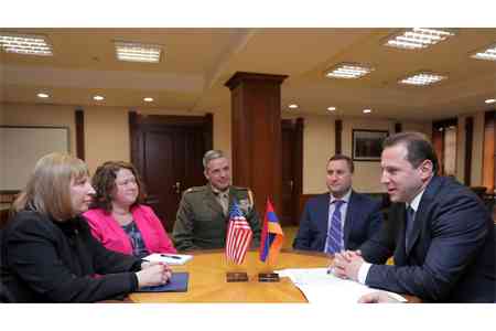 ՀՀ պաշտպանության նախարարը և է Հայաստանում ԱՄՆ դեսպանը քննարկել են համագործակցության հեռանկարները