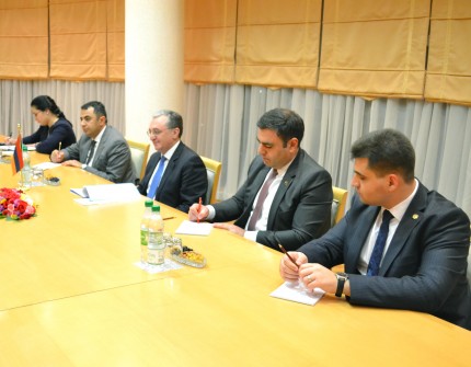 Состоялась встреча министров иностранных дел Туркменистана и Республики Армения