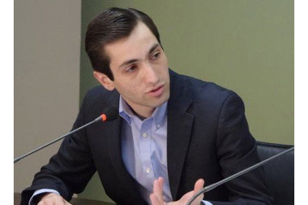 Давид Хажакян обвинил вице-мэра в превышения должностных полномочий