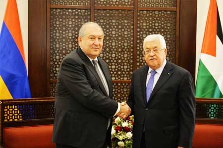 Президент Армении провел встречу с председателем Палестинской национальной администрации
