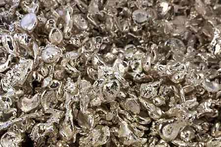 Сотрудники КГД Армении пресекли попытку ввоза в страну 62 кг серебра