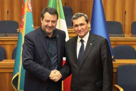 Италия и Туркменистан подписали два транспортных соглашения 