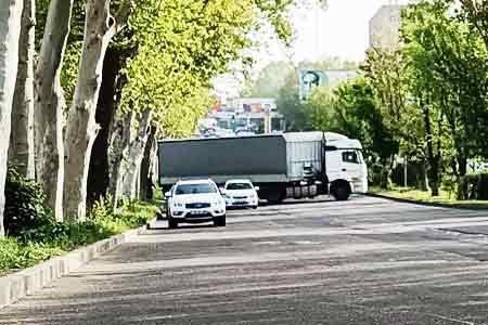 Driver blocks one of Yerevan`s tangled roads