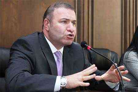 Mikael Melkumyan condemned the country`s leadership for failure in  the fight against coronavirus