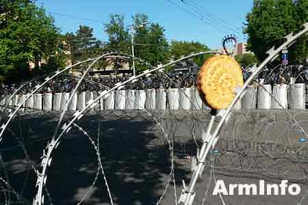 В Армении снизился уровень преступности после введения режима ЧП