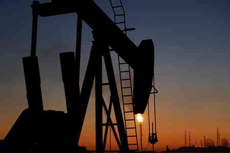 Цена на нефть продолжает расти