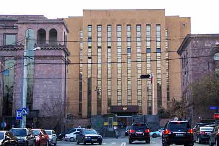 Консульский отдел посольства РФ в Армении возобновит деятельность 15 сентября в случае отмены в стране режима ЧП