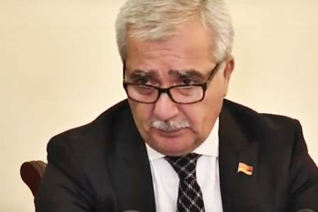 Депутат от партии власти не в курсе о происходящих вокруг его фигуры процессах