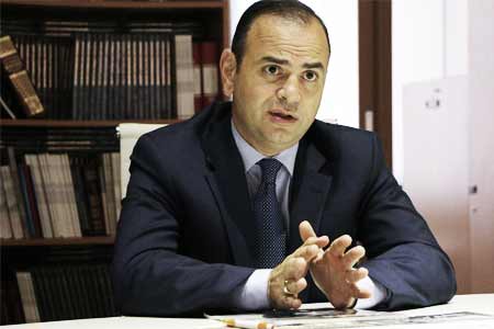 Zareh Sinanyan met with Armenian journalists from the USA and Canada