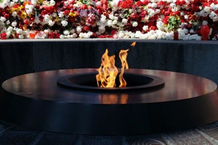 Главы зарубежных дипломатических миссии в Армении выражают солидарность с армянским народом в 111-ую годовщину Геноцида армян