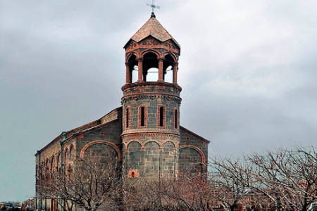 With the assistance of the President of Armenia, a fresco was  restored in the Church of St. Mesrop Mashtots