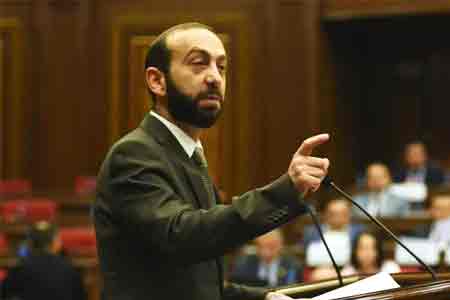 Спикер армянского парламента призывает выступить единым фронтом против насилия и угроз