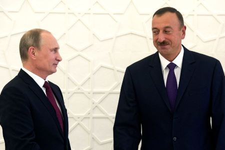 Алиев на встрече с Путиным назвал несистемными инциденты в зоне ответственности российских миротворцев