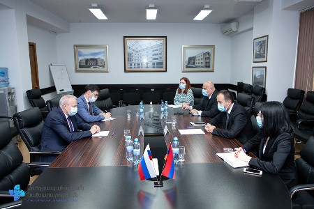 Глава Минздрава Армении и посол России обсудили перспективы расширения взаимодействии в области здравоохранении