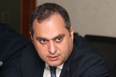 Адвокат: Суд Армавира отклонил иск расстриги Армана Сарояна о неправомерности решения по отстранению его од должности предстоятеля Масяцотнской епархии ААЦ