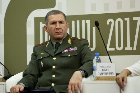 В Минобороны Армении опровергли отставку начальника Генштаба ВС