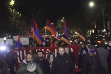 На улицах Еревана проходят акции неповиновения. Сформирован Совет по спасению родины  