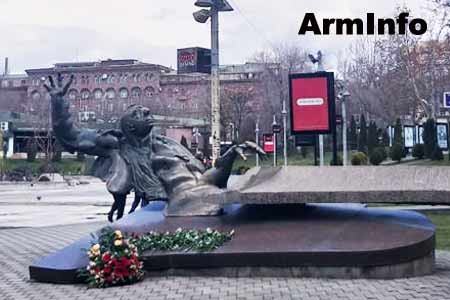 В Ереване состоялcя концерт-акция "Героическая баллада", посвящённый 100-летию со дня рождения Арно Бабаджаняна