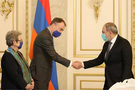 Пашинян и Клаар обсудили вопросы, связанные с делимитацией армяно­азербайджанской границы
