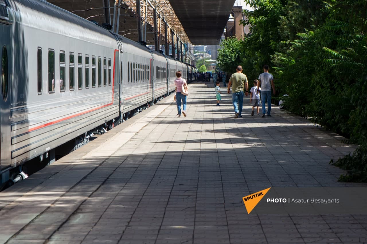 Երևան-Բաթում-Երևան երթուղու արագընթաց գնացքը վերսկսում է աշխատանքը հունիսի 15-ից