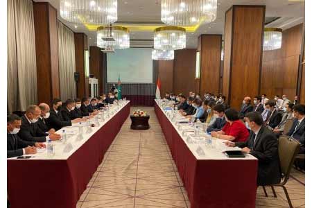 Ключевые вопросы сотрудничества обсуждены на заседании совместной Tуркмено-Tаджикской комиссии в Душанбе