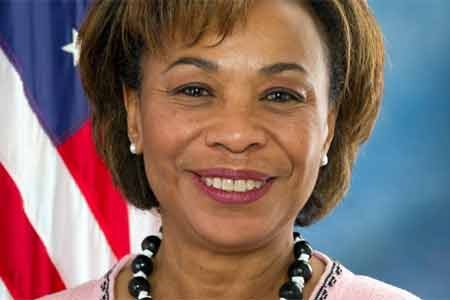 Rep. Barbara Lee leads Congressional call on Biden administration to  end military aid to Azerbaijan 